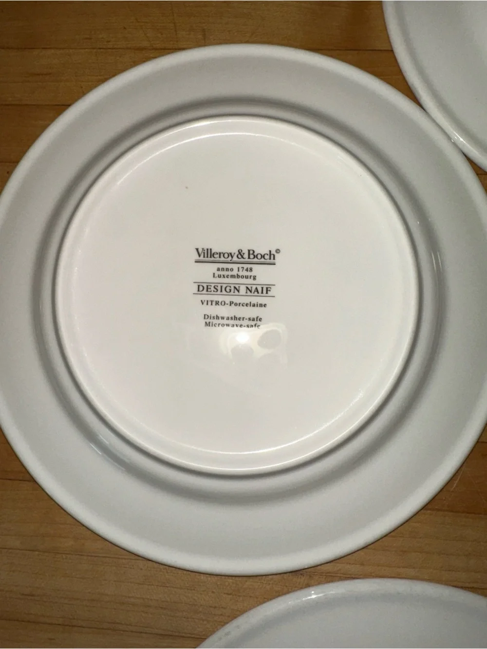 Villeroy & Boch Design Naif collection salad plates